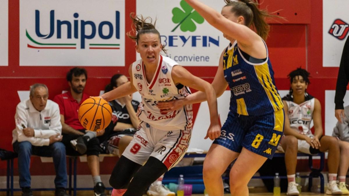 A2 F - Vittoria contro Moncalieri, felicità Use Rosa Scotti