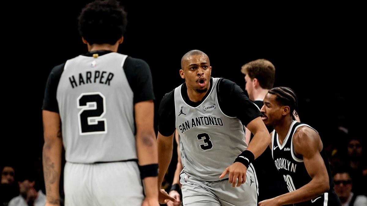  Spurs in controllo a Brooklyn: undicesima vittoria consecutiva