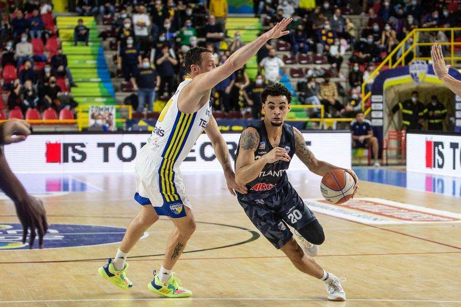A2 - Verona piega l'Eurobasket al termine di una sfida estenuante