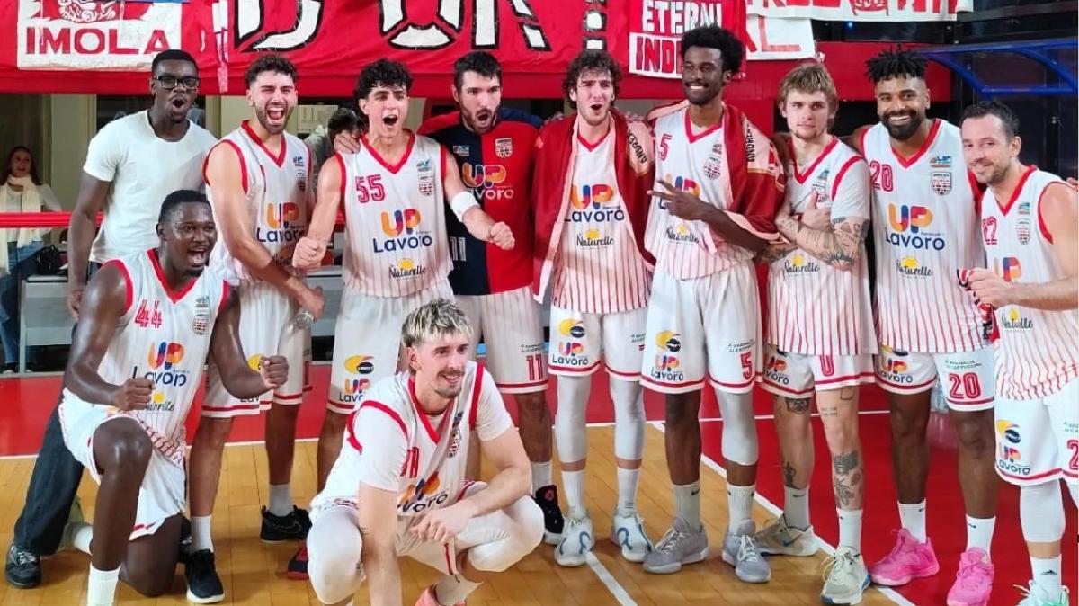 Serie B - Netto successo per l'Andrea Costa Imola nel derby contro la Virtus Imola