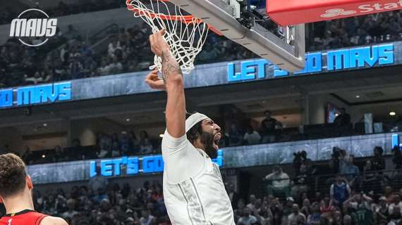 Anthony Davis triste: l'operazione alla retina è andata male?