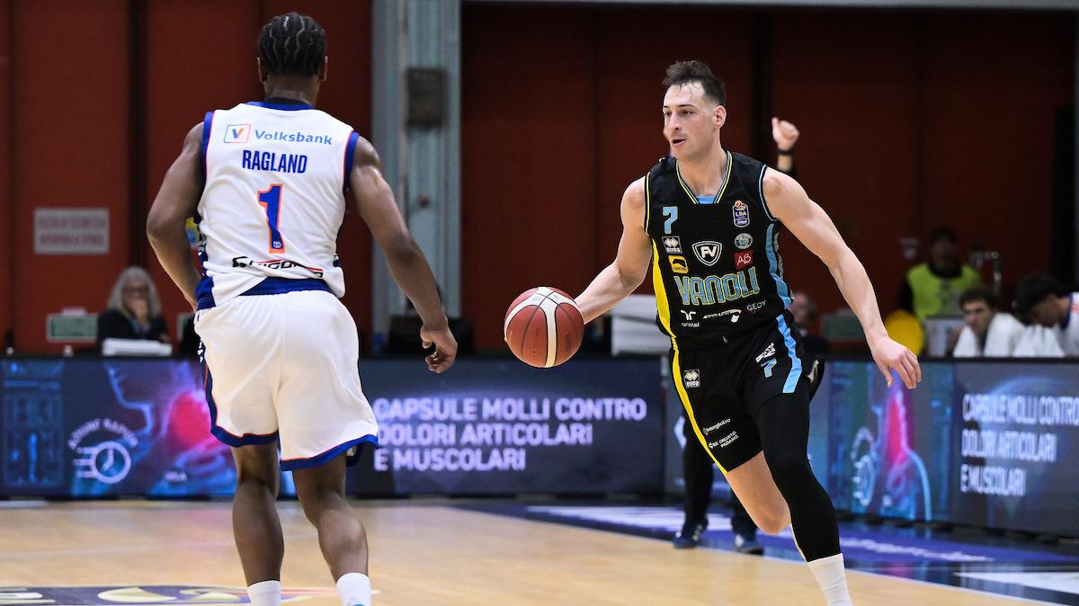 «Davide Casarin rinato»: il classe 2003 si prende la Vanoli Cremona