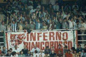 Pesaro, si scioglie il gruppo storico Ultrà: "Inferno Biancorosso"