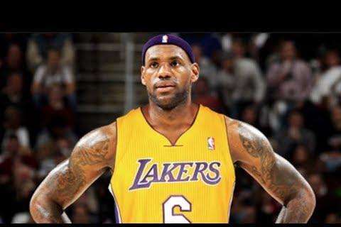 NBA - Lakers: LeBron James prende il numero 6