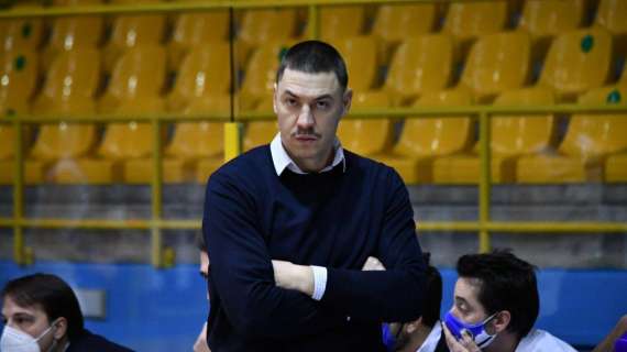 UFFICIALE B - Omnia Basket Pavia conferma coach Fabio Di Bella