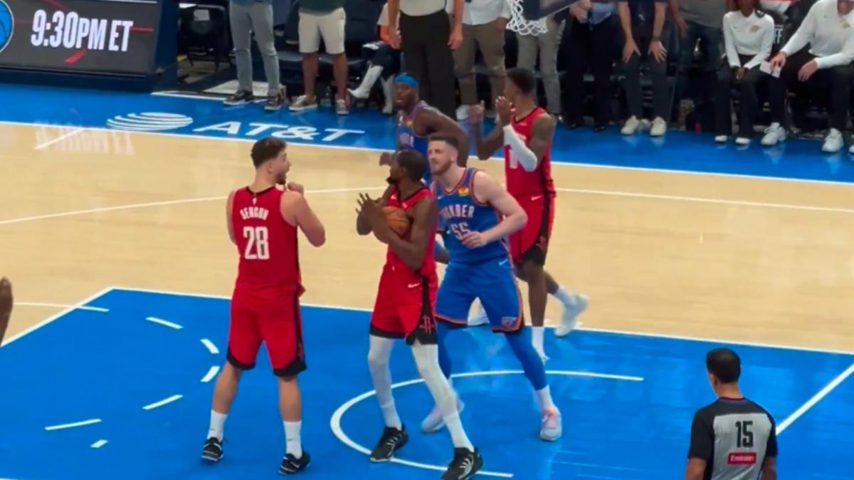 C'è già un caso NBA: polemica per un tecnico mancato a Durant, ha chiamato timeout senza averne