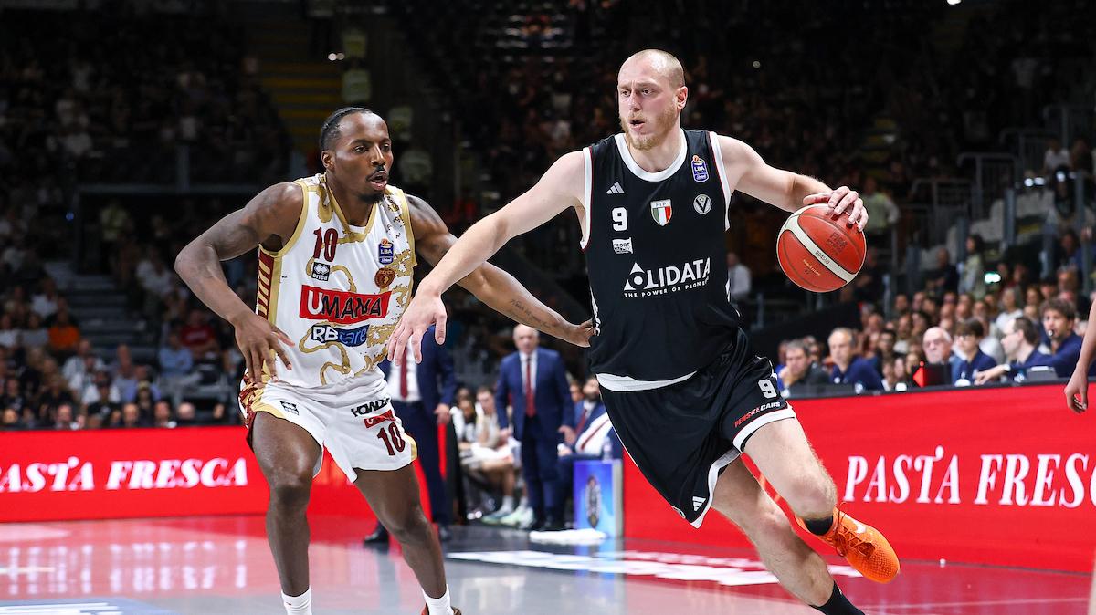 «Smailagic impresentabile»: Virtus Bologna, il duro commento di Repubblica