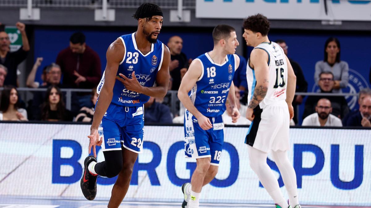 LIVE | Brescia si aggiudica un derby equilibrato con Cremona e resta capolista