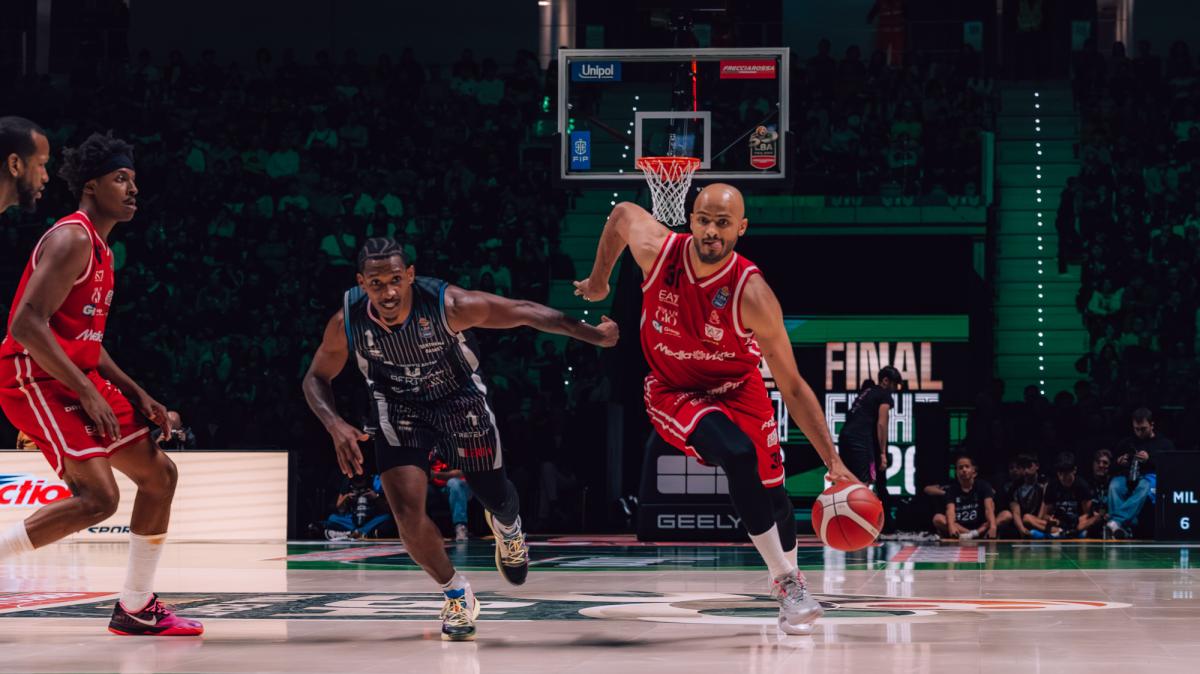 Intervallo: Milano vs Tortona, le pagelle e i tabellini al 20'