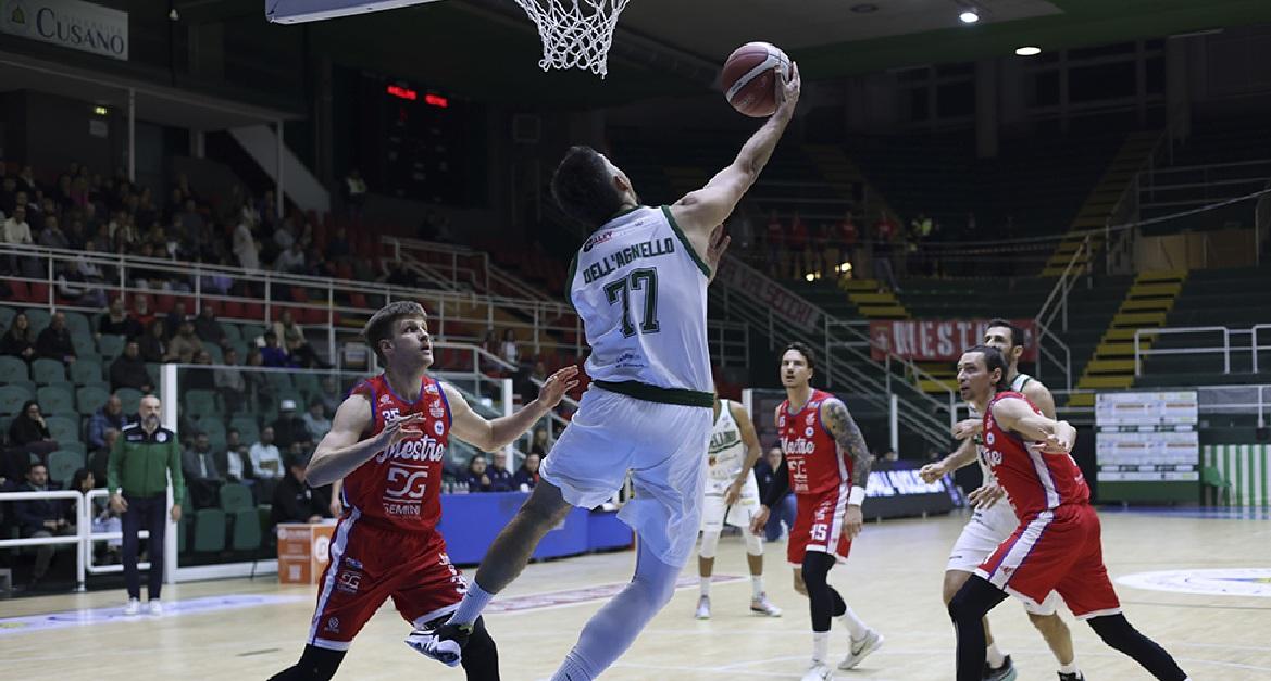 A2 - Corazzata Rimini al DelMauro, esordio per coach Di Carlo ad Avellino