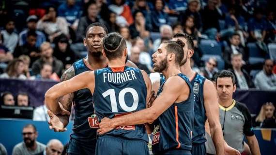 EuroBasket 2017 - Evan Fournier in campo con la Francia nell'ottavo di finale