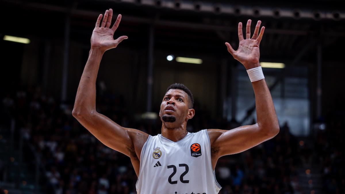 Real Madrid in allarme: Tavares e Len con le stampelle a pochi giorni dalla Final Four