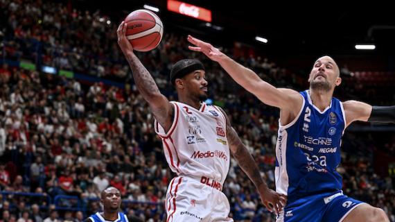 Lorenzo Brown batte il record di Hackett: il play dell'Olimpia nella storia della Supercoppa