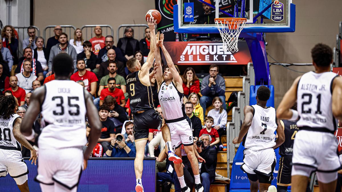Virtus Bologna - Trieste, preview, dove in TV, diretta testuale