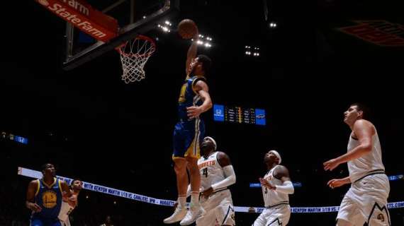 NBA - Klay Thompson inedito, quattro schiacciate ai Nuggets: "Meglio di 10 triple!"