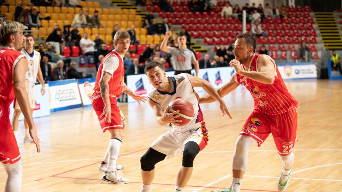 Serie B - La Virtus GVM Roma 1960 supera l'Andrea Costa e rimane in vetta alla classifica