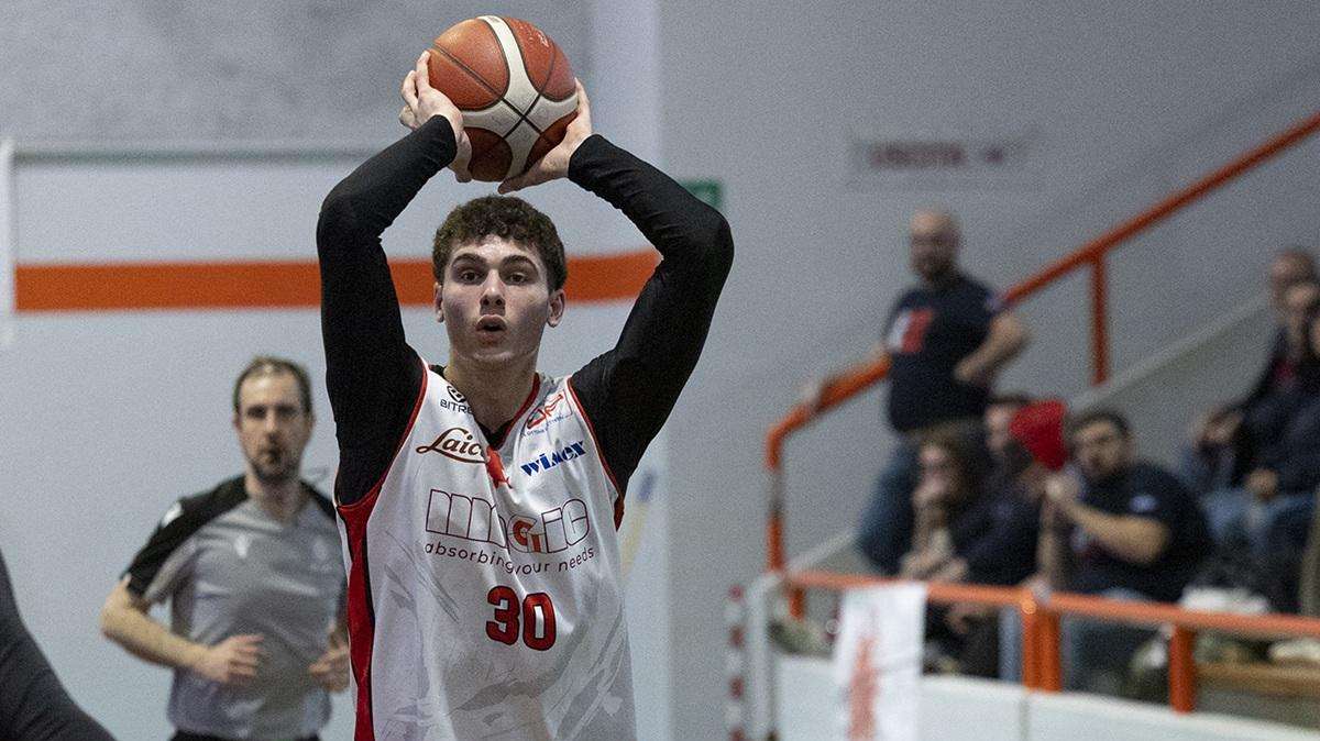 Serie B - Squali Oleggio in casa contro il fanalino Sansebasket