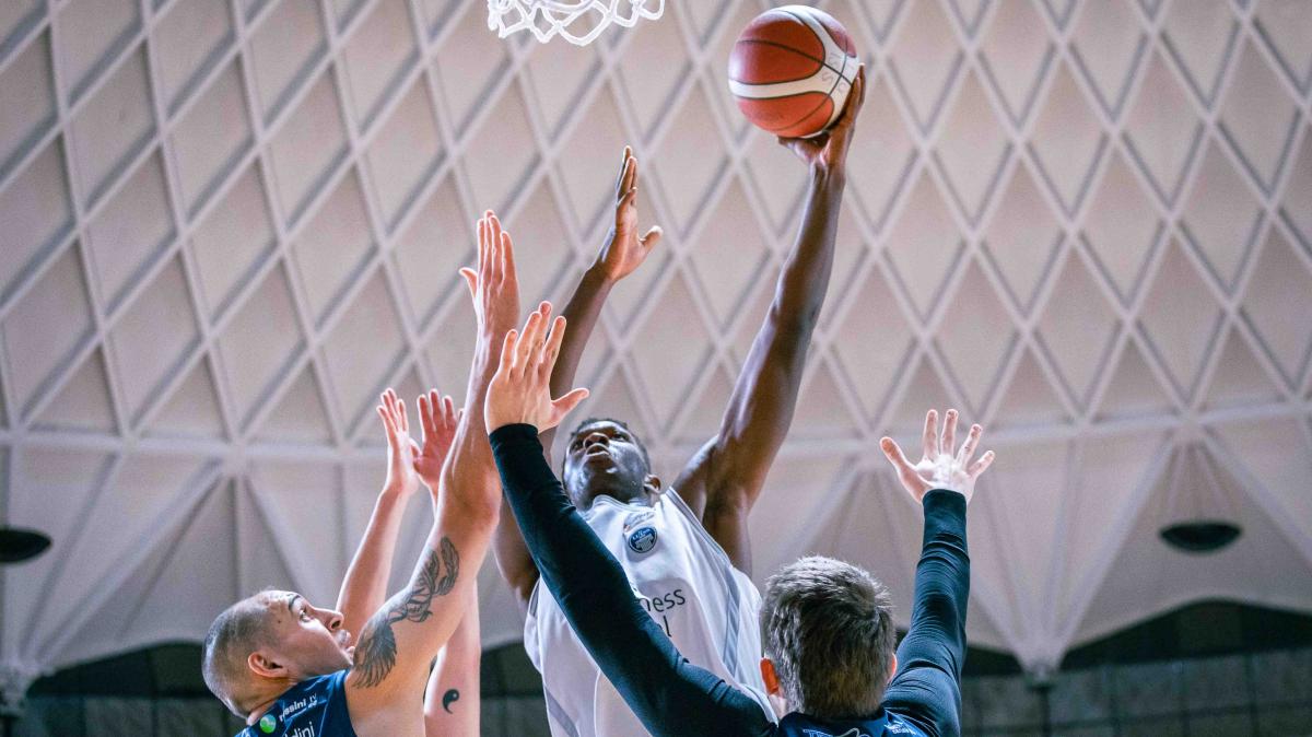 Serie B - La Luiss Basket torna alla vittoria: superata la Loreto Pesaro