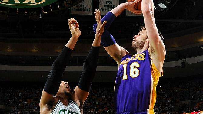 Pau Gasol's Top 10 Plays with the Los Angeles Lakers 