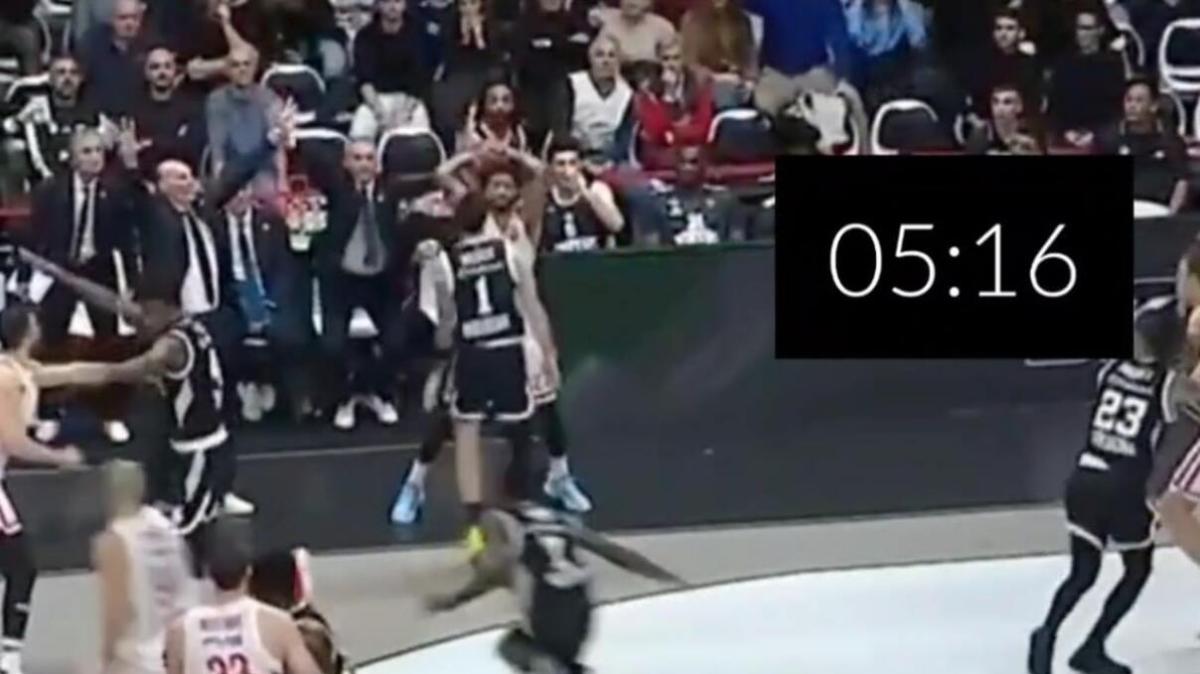Polemica Virtus-Olympiacos, c'erano i 5 secondi non fischiati nel finale (video)