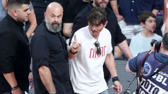 Giannakopoulos: «Punito per un... dito. Curioso di vedere se qualcuno permetterà che il signor Fournier non venga punito»