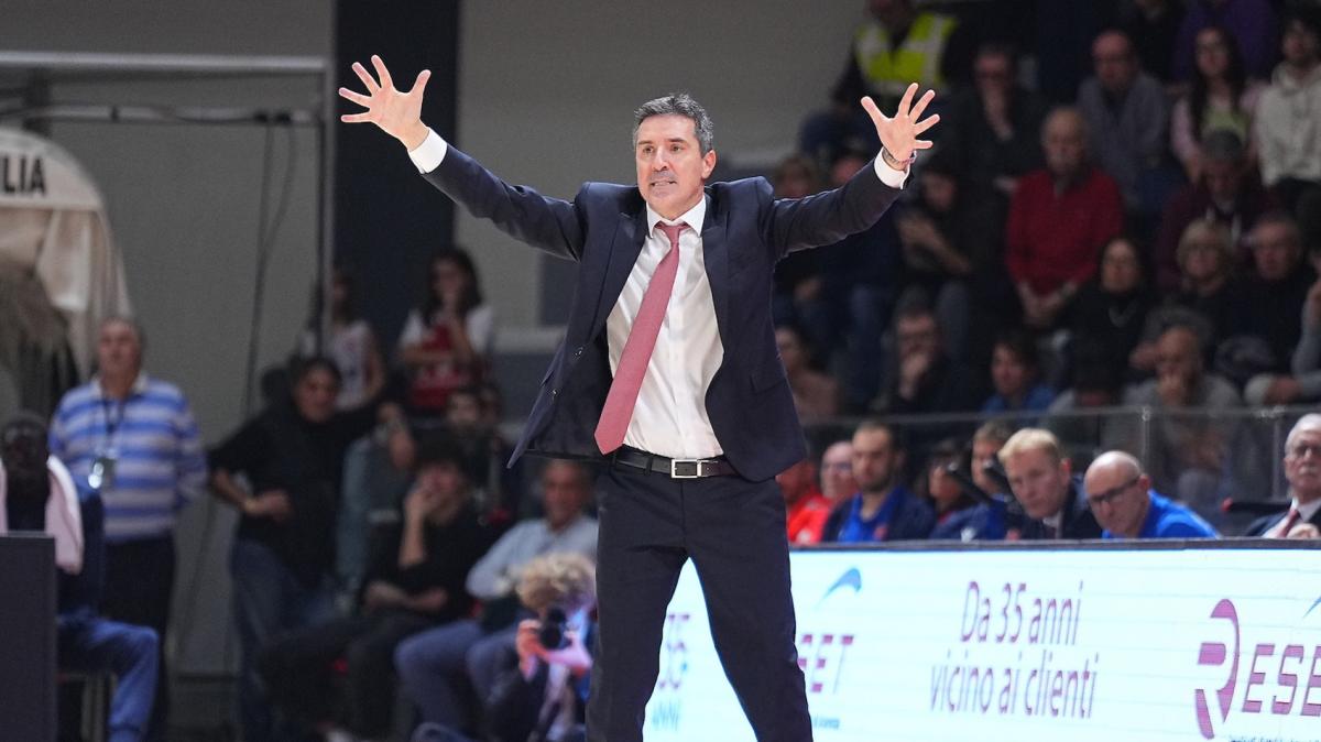 Reggio, Priftis: «Ci manca talento individuale. Cheatham? Torna dopo la pausa»