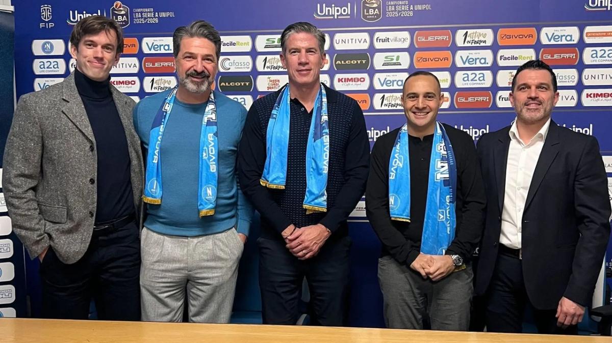 Rizzetta (Napoli): «Incontro con EuroLeague, poi la NBA. Totè? Valutazioni in corso»