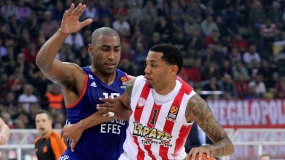 EuroLeague - Playoff: l'Olympiacos non fa sconti e piega l'Anadolu Efes 1-0