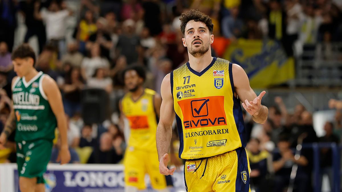 PB: Brindisi si assicura Lorenzo Caroti, arriva il 'Mister promozione'