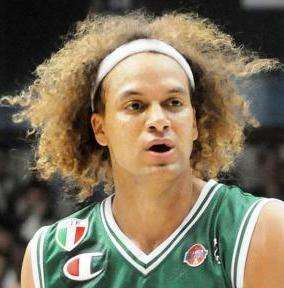 Bull Durham vs Shaun Stonerook. Gli stakanovisti della D-League: ne vale la pena?
