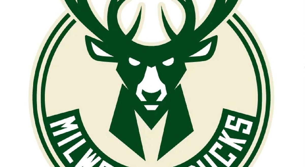 Bucks, miracolo allo scadere: Giannis affonda gli Hornets
