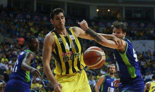 TBL - Playoff: Il Fenerbahçe festeggia l'EuroLeague e distrugge il Tofas