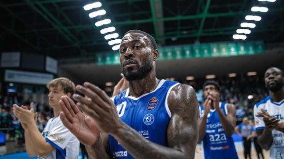 Jason Burnell vince l'MVP Unipol della prima giornata della Serie A Unipol 2025/26