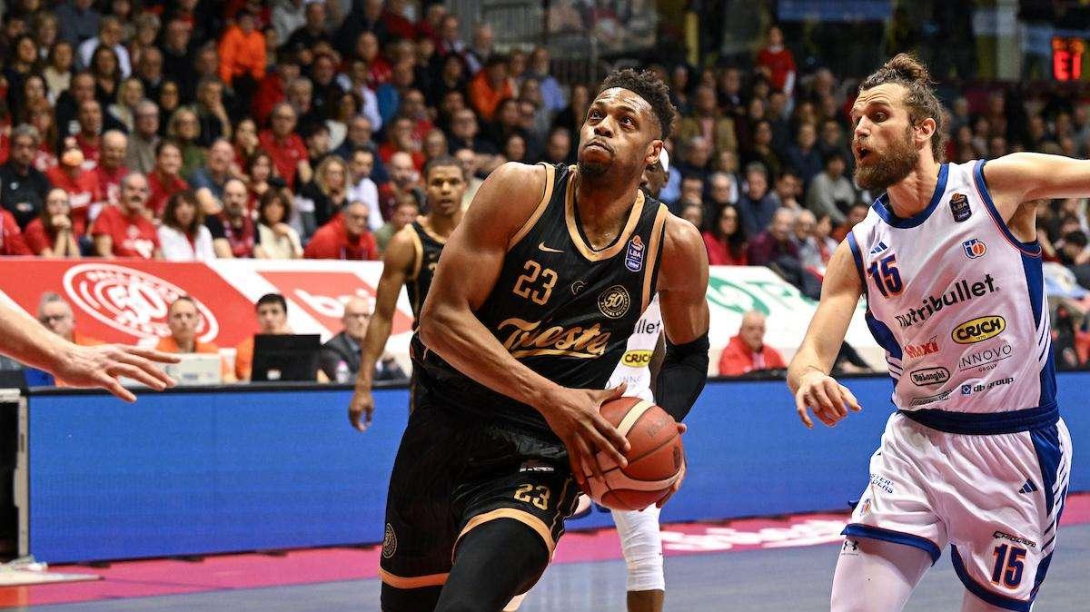 Pallacanestro Trieste, intervento perfettamente riuscito per Jeff Brooks