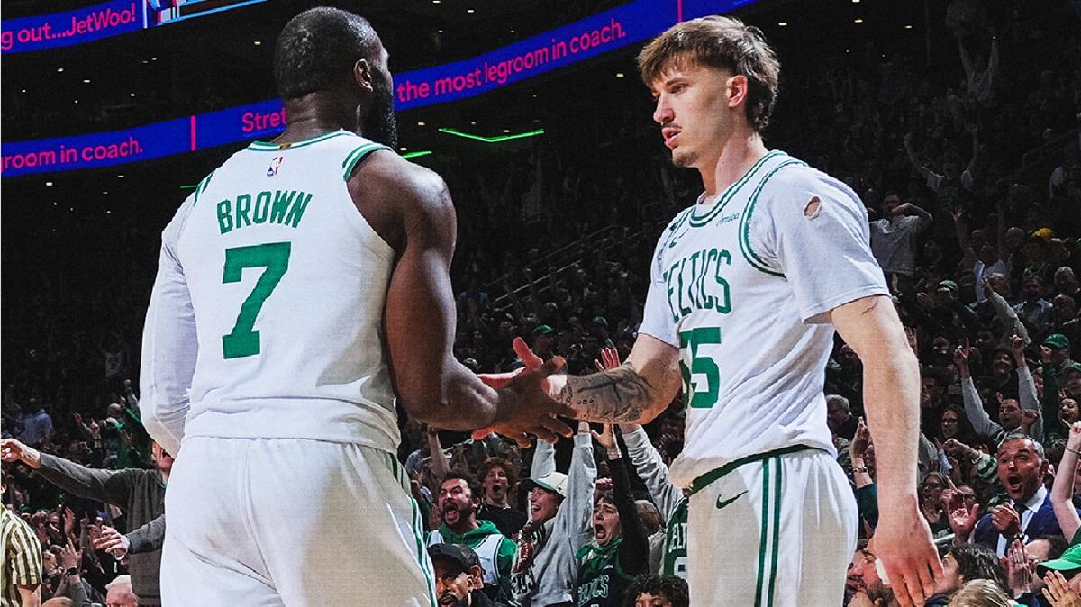 Brown e Tatum ribaltano Charlotte per difendere il secondo posto a Est