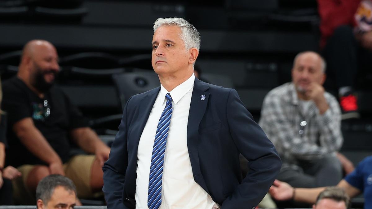 Igor Kokoskov dopo Efes-Milano: “Serve giocare più intelligente e andare di più in lunetta”