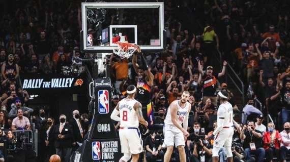 NBA Playoff - Un alley-oop per Deandre Ayton: così i Suns vincono gara 2 sui Clippers