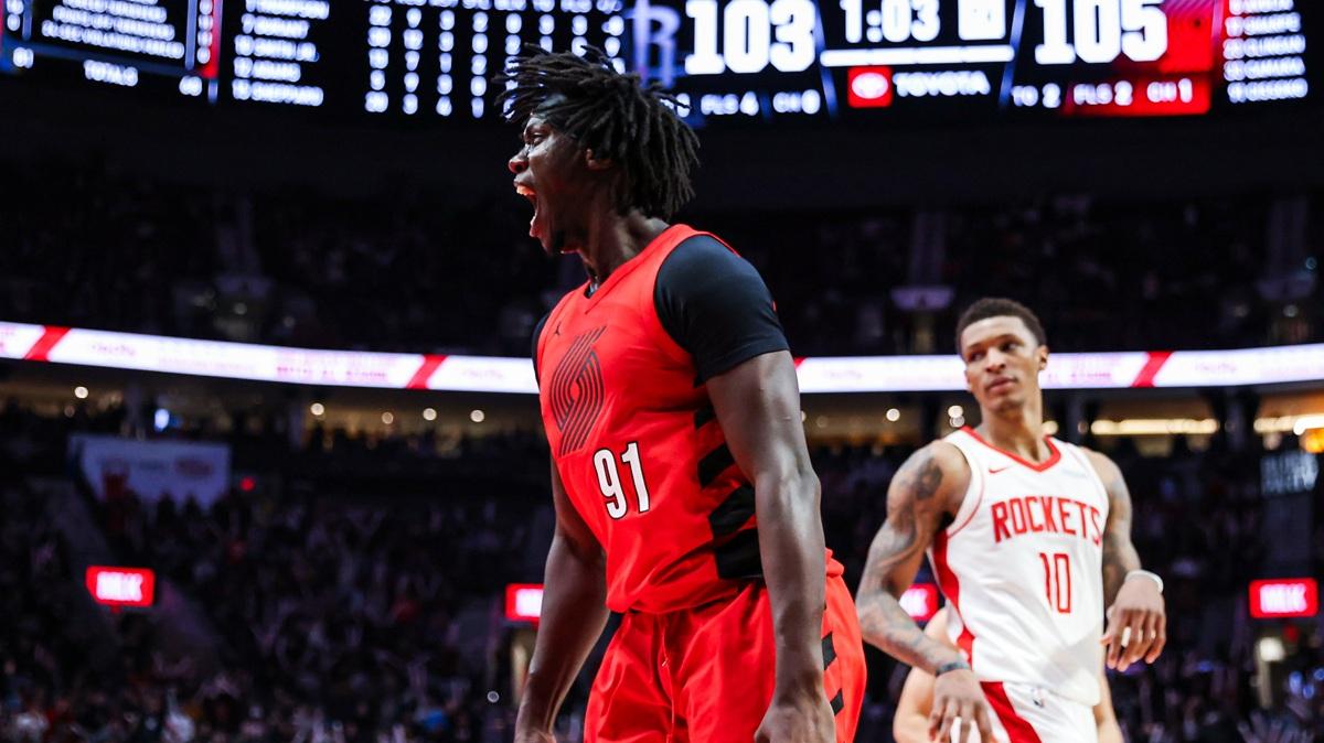 Portland non si ferma più: Camara trascina i Blazers, Durant ok ma Houston va ko