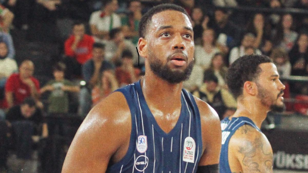 Efes travolgente contro Karsiyaka: 4/4 in campionato dopo il ko europeo