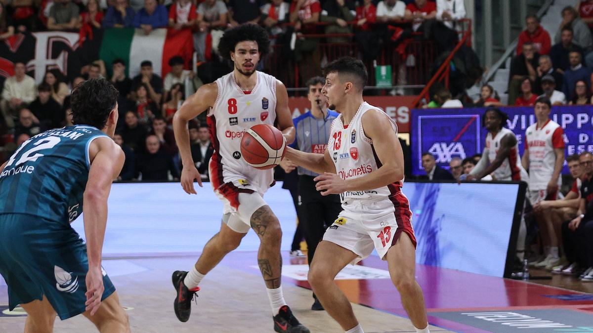 Varese, Librizzi: "Soddisfatto di come sto giocando, ma prima vengono le necessità del gruppo"