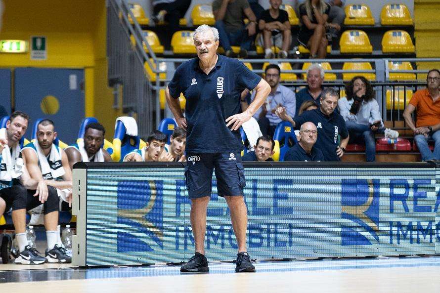 A2 - Pallacanestro Cantù, Sacchetti commenta lo scrimmage con Assigeco