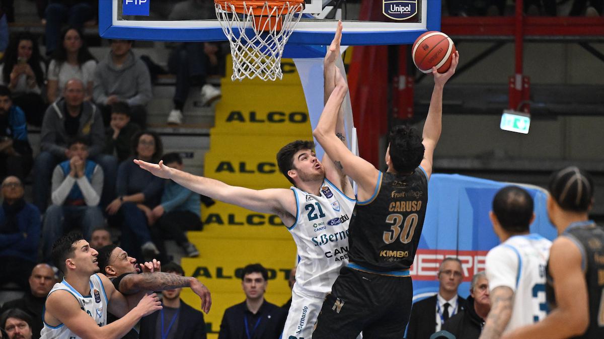 Highlights LBA | Napoli in corsa per la Coppa Italia: superata Cantù