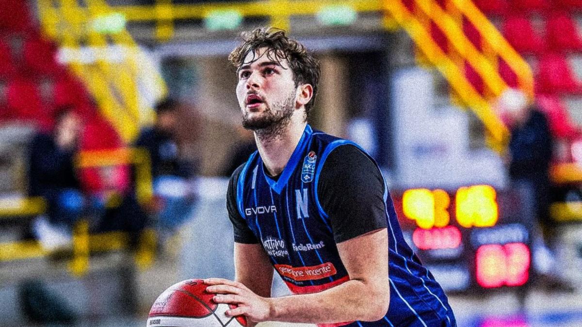 La Guerri Napoli trasferisce Stefano Saccoccia a Rimini