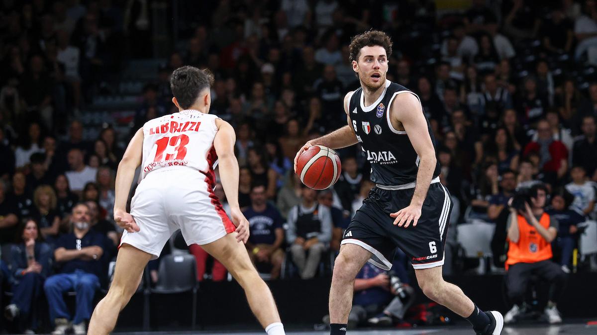 La Virtus Bologna non regala nulla a Varese: gli highlights