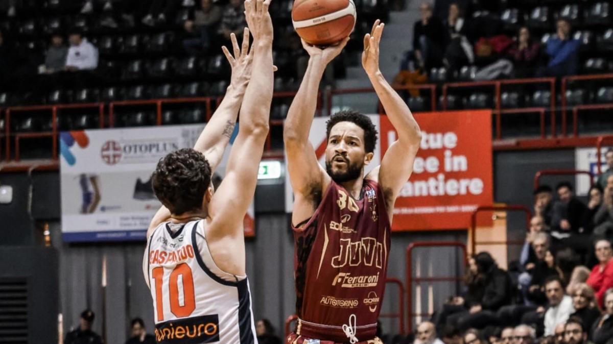 A2 - Notte fonda a Forlì, anche Cremona si prende i 2 punti 