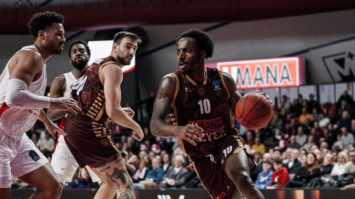 Finale col fiatone, ma la Reyer Venezia batte l'Hapoel Jerusalem