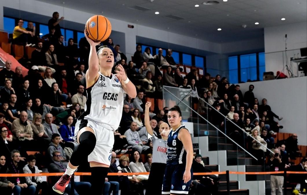 A1 F: Beatrice Attura: "Mi sto abituando alla vita europea"