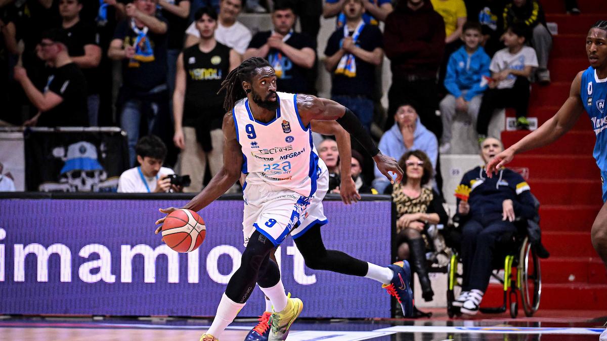 Vanoli Cremona vs Germani Brescia: diretta 4Q 68-68 35'