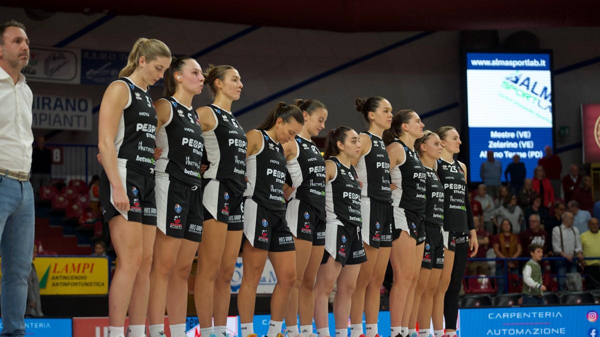A1 F - Le Panthers Roseto perdono a testa alta contro la Reyer Venezia