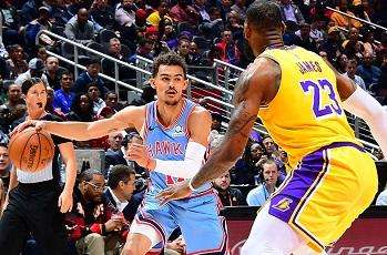 NBA - Lakers in calando, Young e gli Hawks non fanno sconti